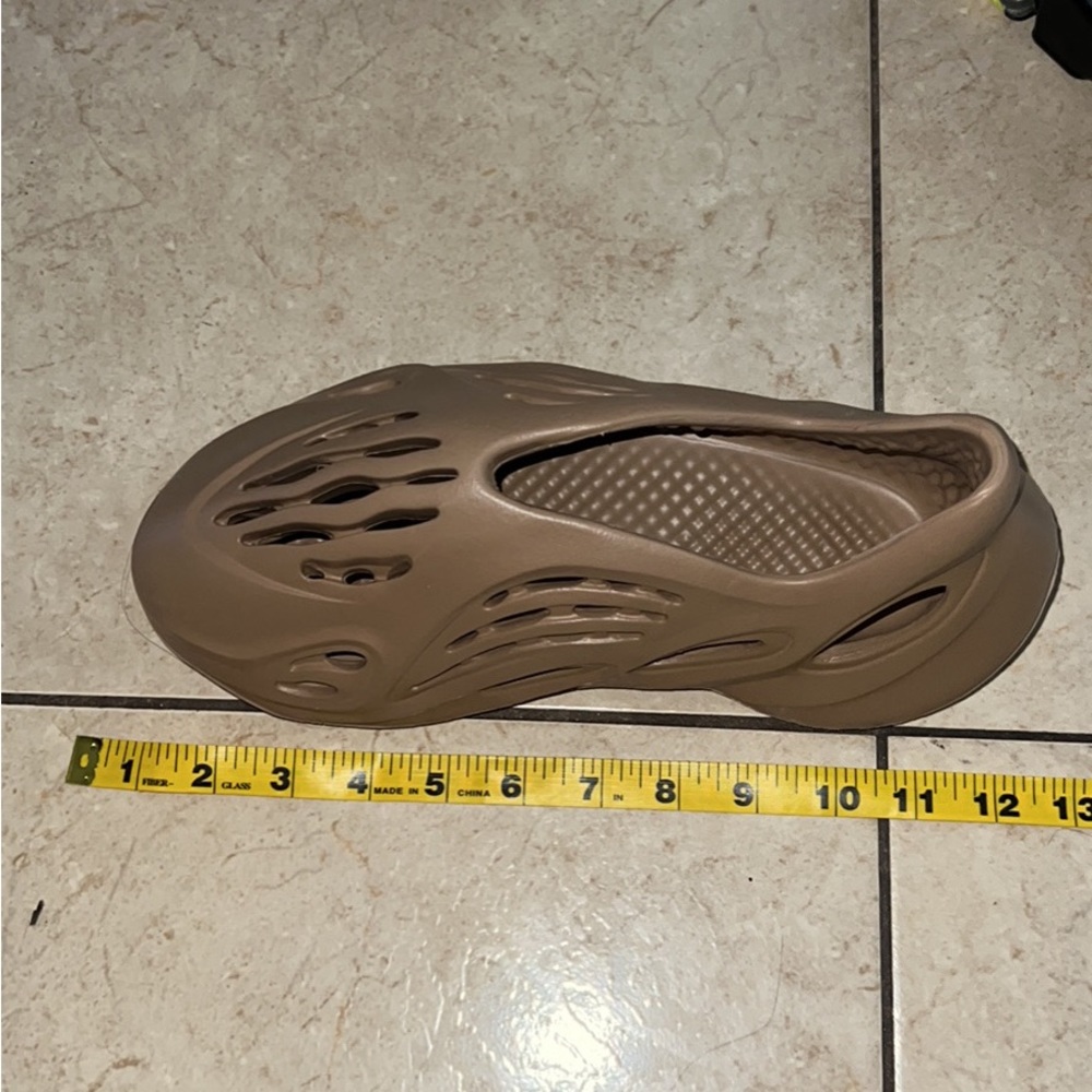 *EEZYS size 9 man brand new